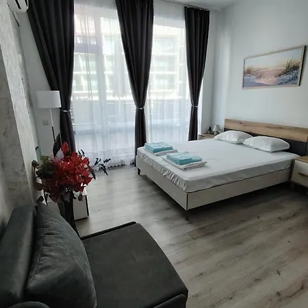 Apartamento Съни Бийч Плаза