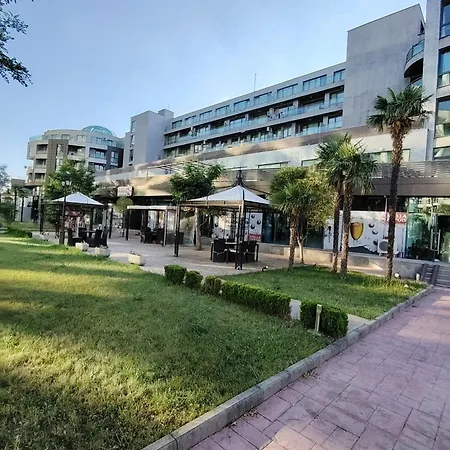 Apartment Съни Бийч Плаза